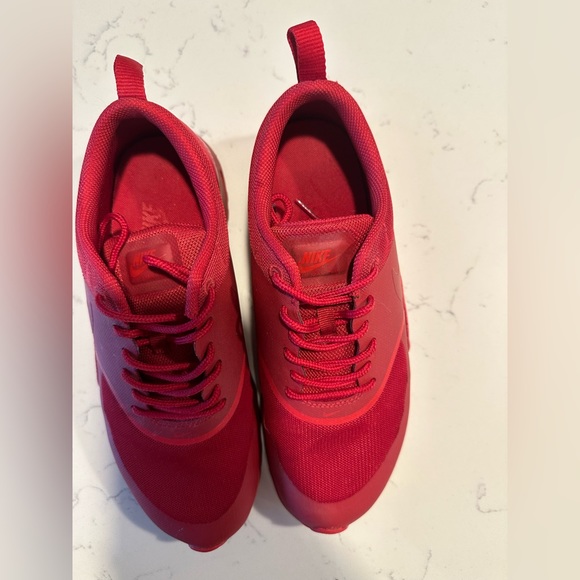 Nike Air Max Thea in Ruby red - Picture 3 of 8